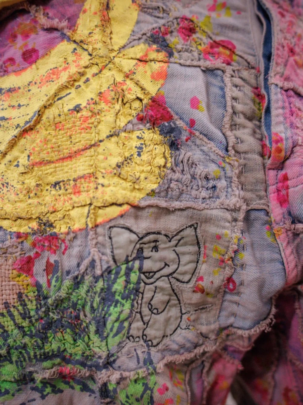 🌈NWT MAGNOLIA PEARL QUILT WORK APPLIQUÉ MINER DENIMS🌈 - Picture 4 of 13